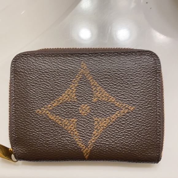 Zippy coin purse for sail used about 4 times - Picture 2 of 4